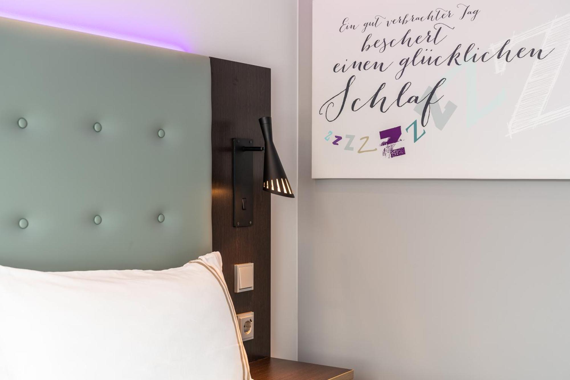 Premier Inn Freiburg City Sued Eksteriør bilde
